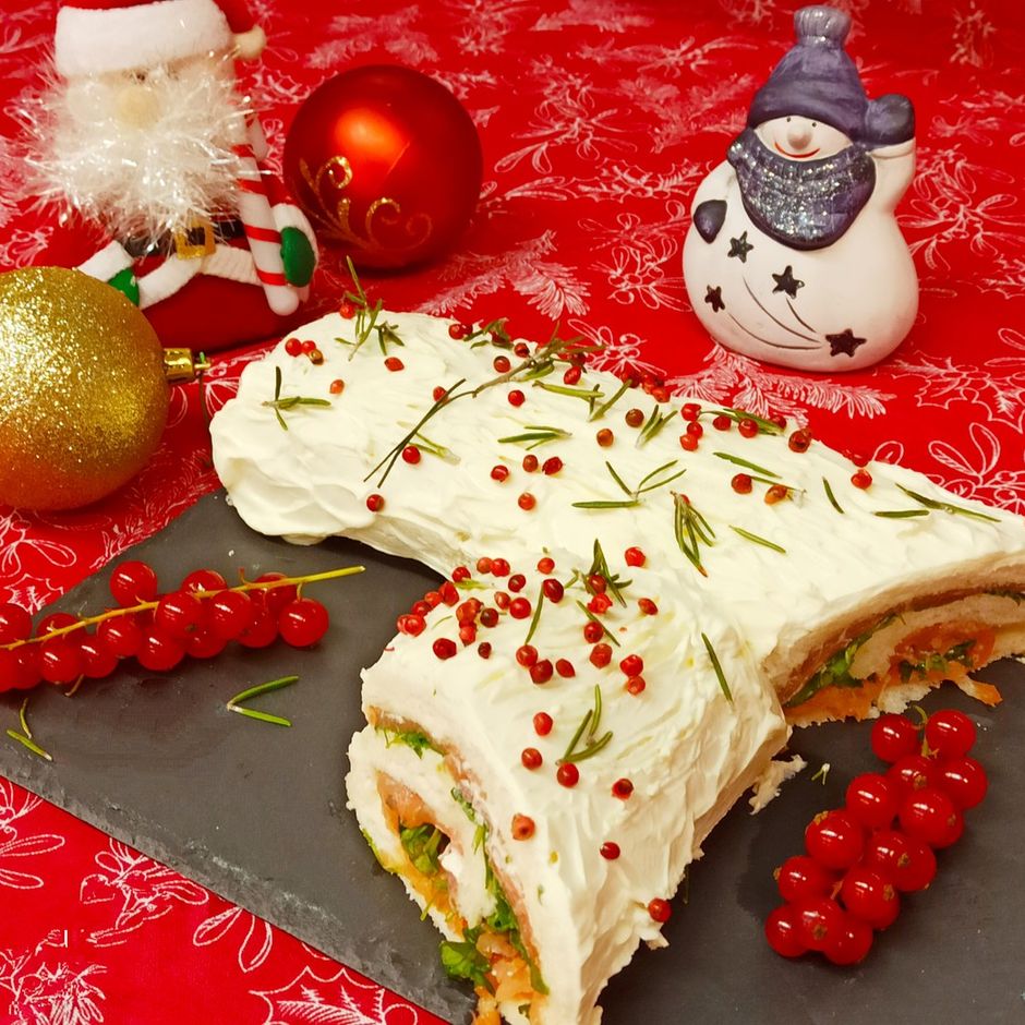 LA RICETTA - Tronchetto di Natale salato