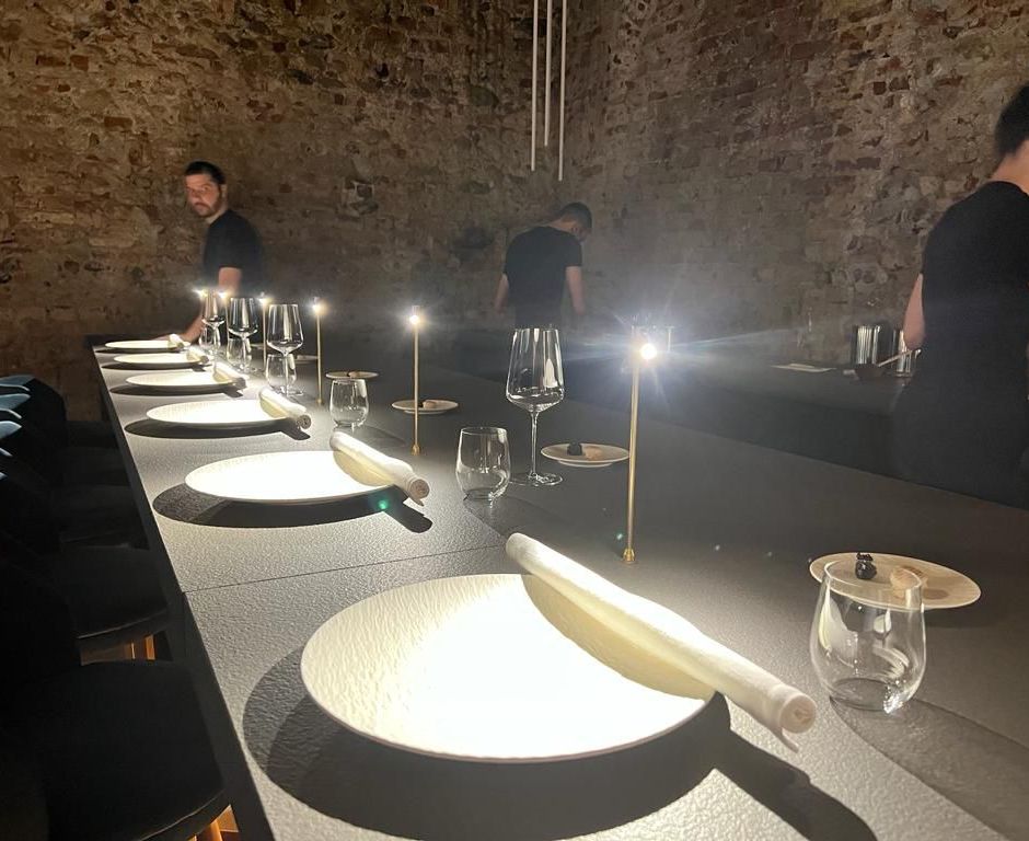L’alta ristorazione torinese colpita da un’epidemia? Anche lo chef stellato Mandura lascia il ristorante Unforgettable