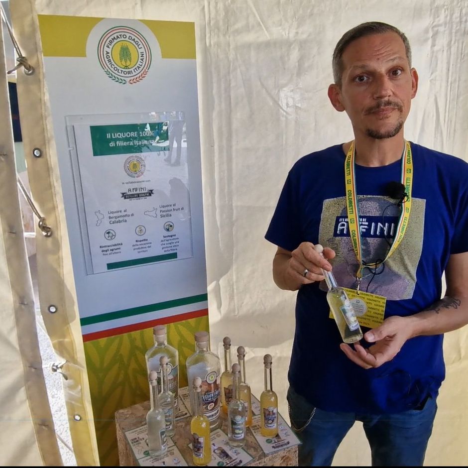 Il 1° liquore da filiera italiana è torinese. Con il cambiamento climatico il frutto della passione è siciliano