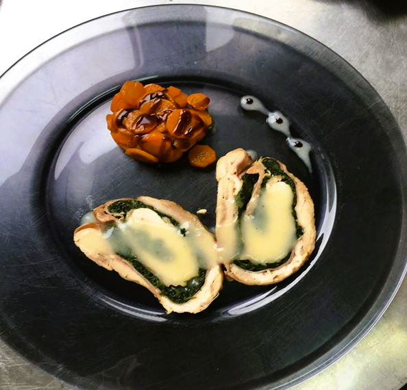 LA RICETTA - Rolata di pollo prosciutto cotto e spinaci