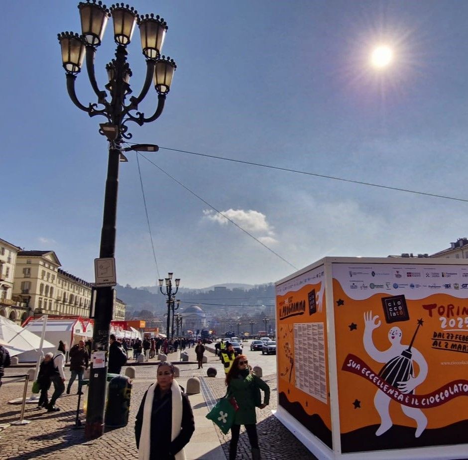 Piazza Vittorio fino a domenica diventa lo scenario di Cioccolatò: un evento goloso da non perdere e di cui abbiamo incontrato alcuni protagonisti