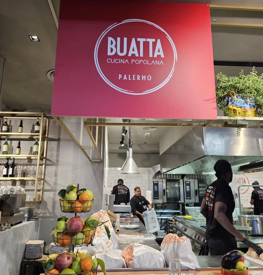Dal panino con la milza al ragusano all'argentiera, Torino diventa Palermo con &quot;Buatta&quot;. E in cucina c'è Coulibaly