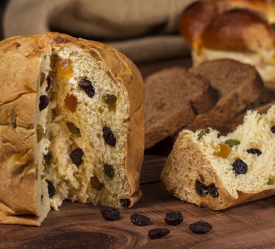 Panettone o pandoro sulla tavola di Natale? Ecco cosa scelgono i sindaci della cintura sud di Torino