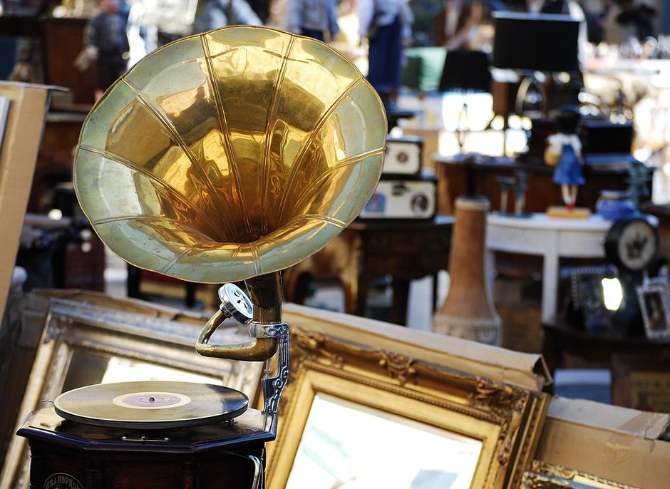 Dopo anni di assenza, a Beinasco torna il mercatino dell'antiquariato