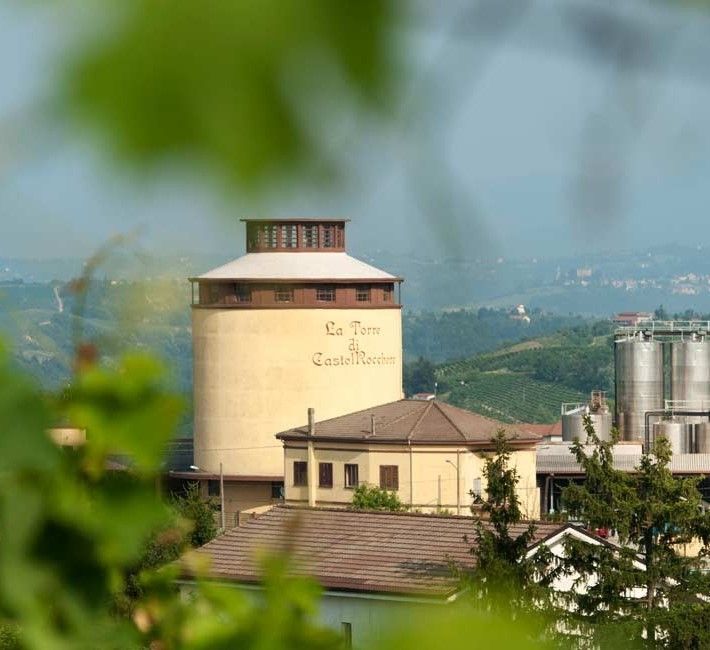 Castel Rocchero (AT): sold out  per Di Vin in Fiore, la serata dedicata ai fiori firmata dalla chef Paola chiolini e in abbinamento ai migliori vini della cantina La Torre