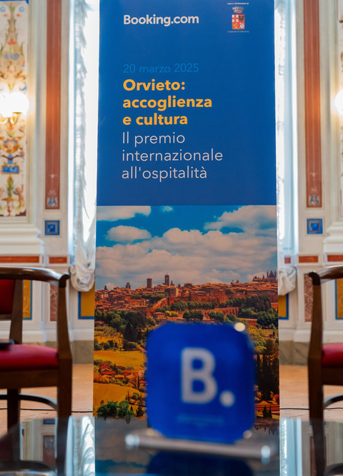 Orvieto brilla nel Mondo: la città umbra ha ottenuto il Traveller Review Awards 2025 di Booking.com