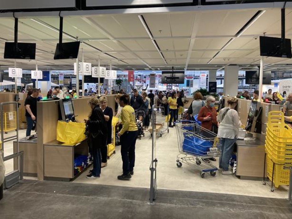 Grande giornata a Nizza: oggi “apre” l’IKEA (Foto)