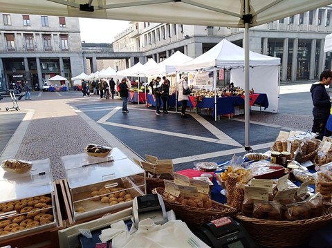 Torino: in piazza CLN torna il mercato dei prodotti del Paniere