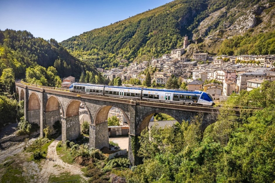 Il Train des Merveilles riparte: dal 15 dicembre torna il viaggio panoramico tra mare e Alpi Il Train des Merveilles riparte: dal 15 dicembre torna il viaggio panoramico tra mare e Alpi