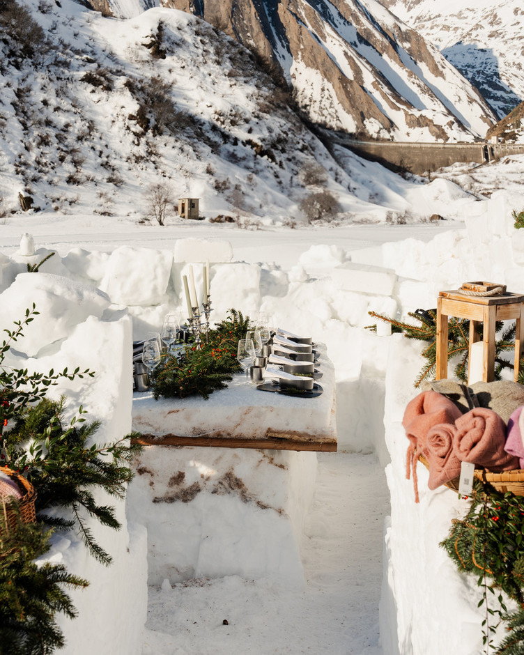 A Riale in alta Val Formazza il banchetto sulla neve con lo chef Matteo Sormani