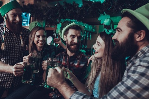 Nizza, domani è San Patrizio: festa grande in Rue Bonaparte e Place du Pin. Festeggiamenti anche a Cannes