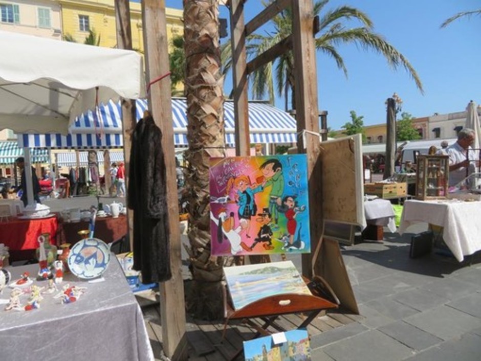 Tanti oggetti e tante curiosità nei marché à la brocante della Costa Azzurra