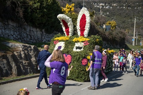 Tourrettes sur Loup, é il momento della Fête des Violettes