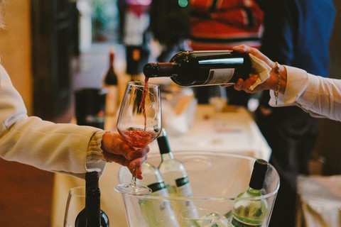 Albenga brinda alle eccellenze: torna &quot;Le Prime di Vite in Riviera&quot; per celebrare i vini Doc e Igt