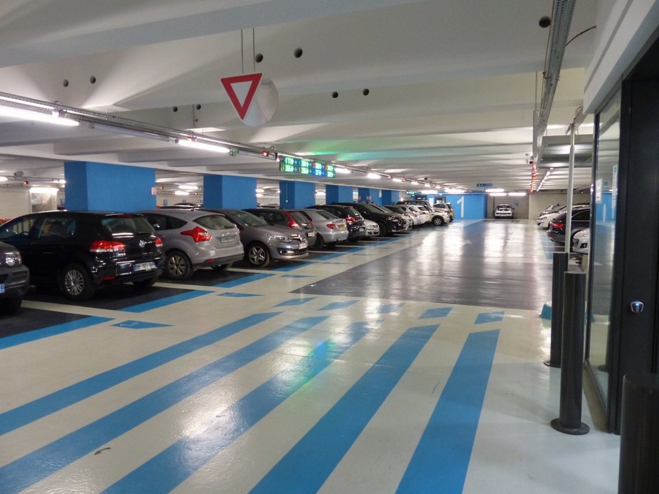 Nizza: parcheggi gratuiti per chi usa tram e bus Nizza: parcheggi gratuiti per chi usa tram e bus