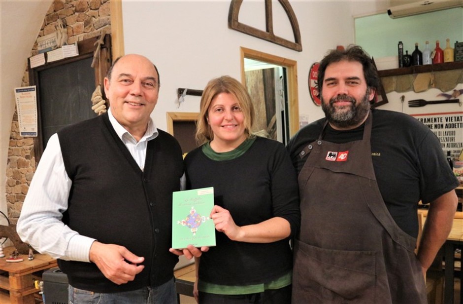 Sanremo: “Scritto e mangiato” sold out anche l’ultimo incontro all’Osteria di via Peri dedicato alla cucina Ciochecio (Fotogallery)
