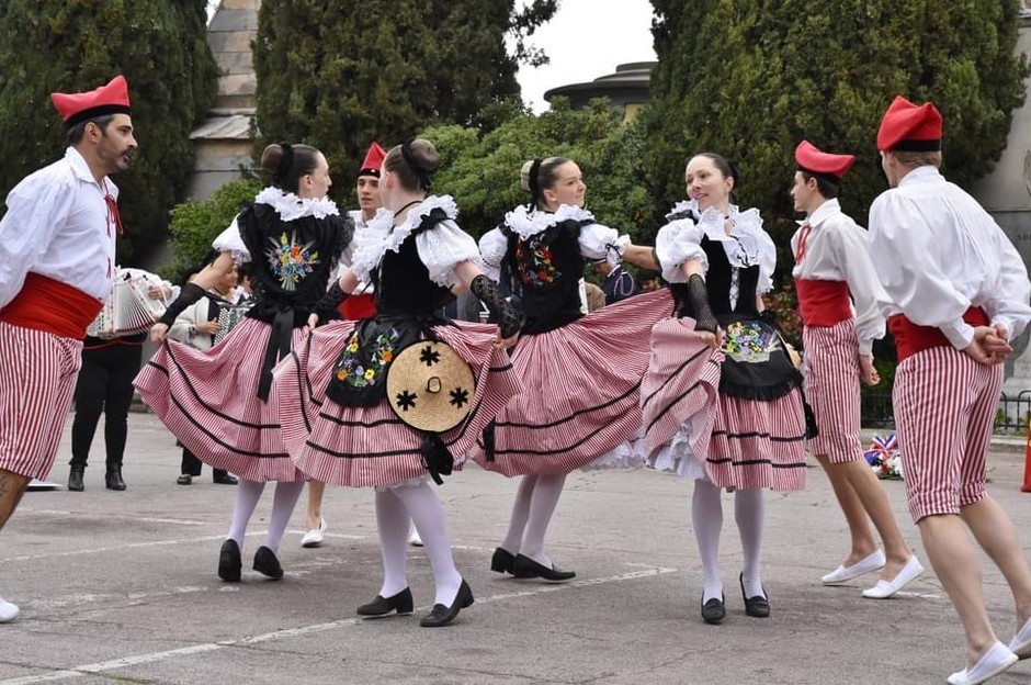 Nizza: la "Ciamada Nissarda" celebra 100 anni di attività fra tradizioni e cultura Nizza: la "Ciamada Nissarda" celebra 100 anni di attività fra tradizioni e cultura